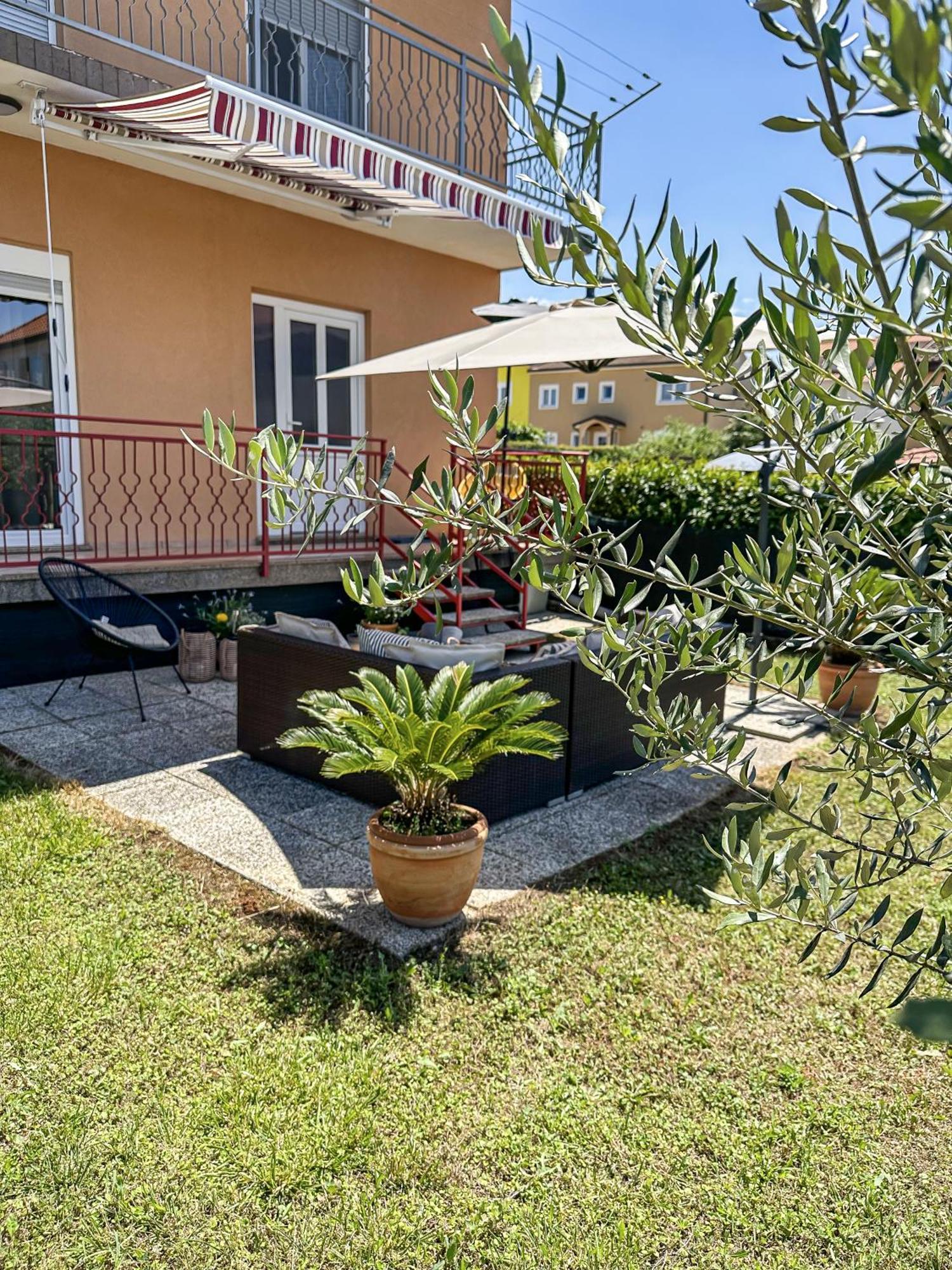 Apartments Dent Umag Exteriör bild